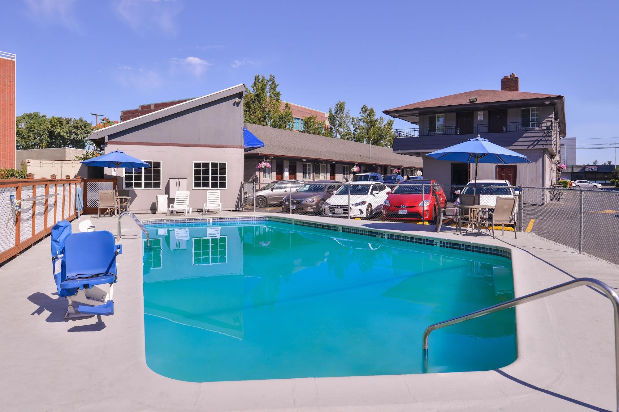 Travelodge By Wyndham Eugene Downtown/University Of Oregon Экстерьер фото