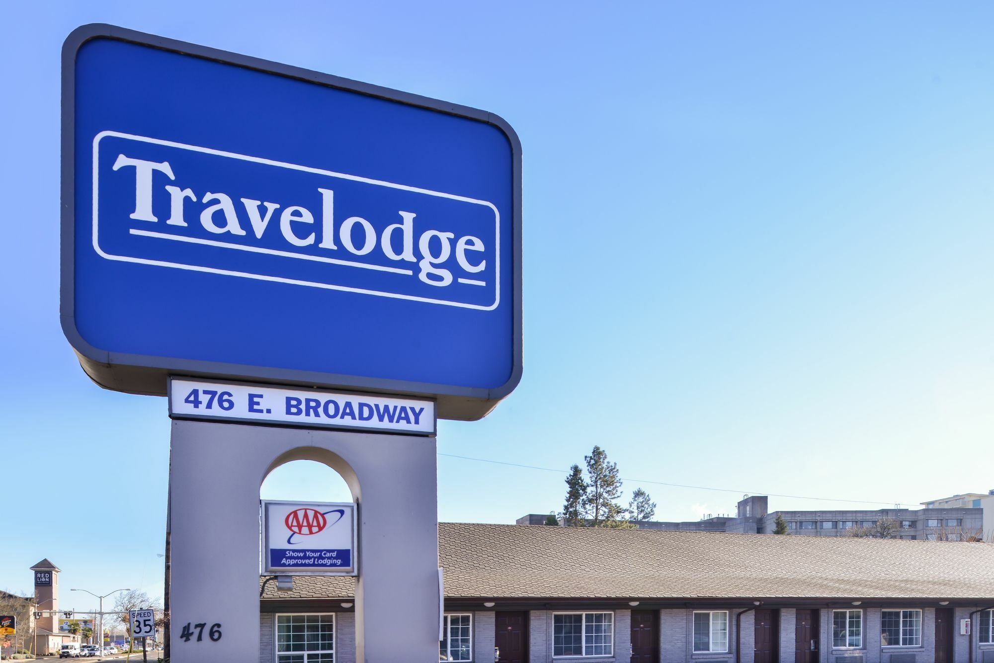 Travelodge By Wyndham Eugene Downtown/University Of Oregon Экстерьер фото