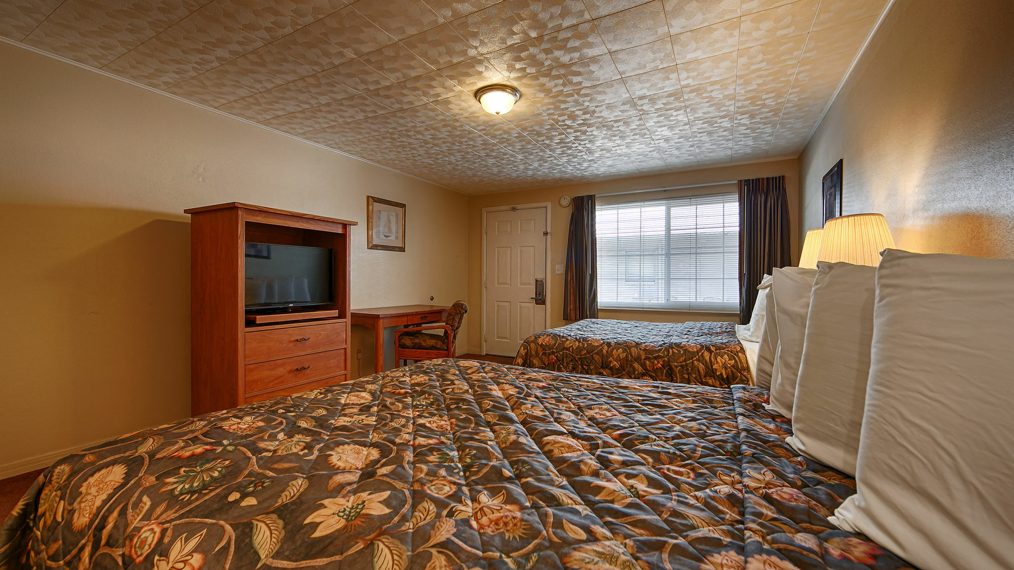 Travelodge By Wyndham Eugene Downtown/University Of Oregon Экстерьер фото