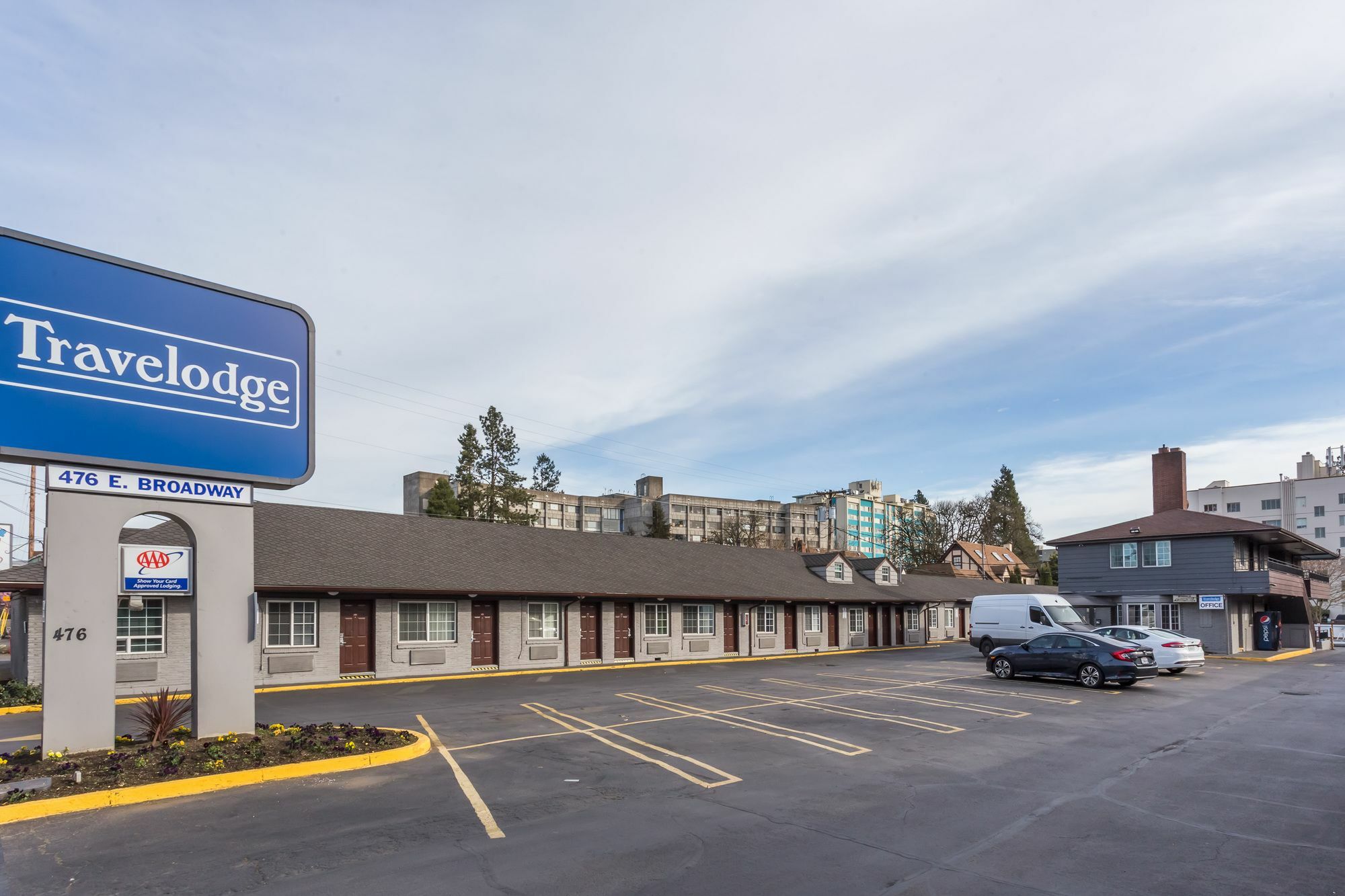 Travelodge By Wyndham Eugene Downtown/University Of Oregon Экстерьер фото