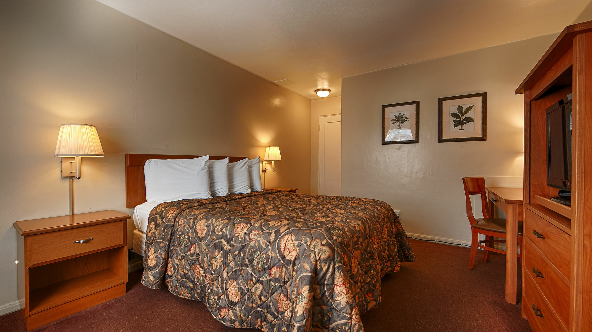 Travelodge By Wyndham Eugene Downtown/University Of Oregon Экстерьер фото