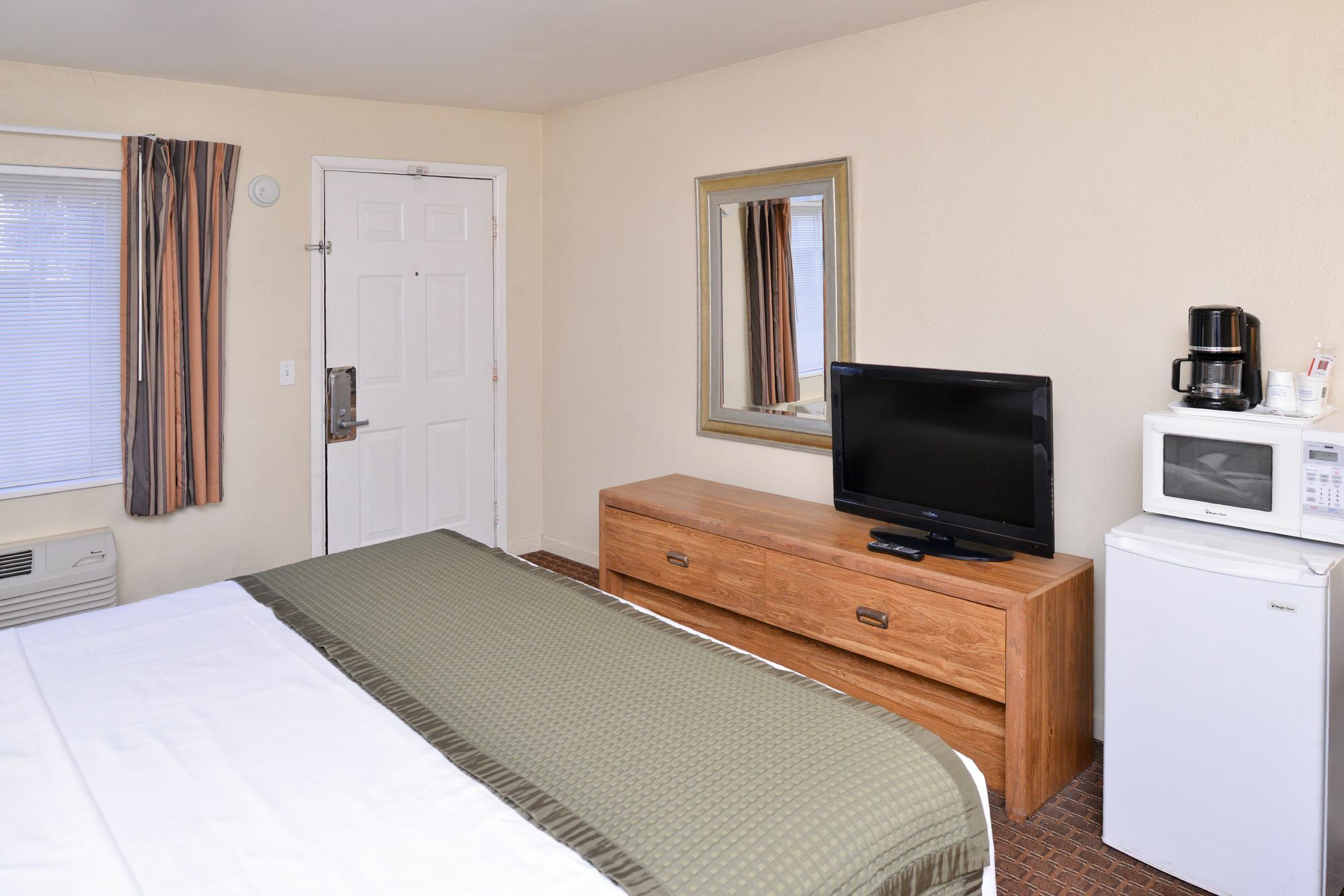 Travelodge By Wyndham Eugene Downtown/University Of Oregon Экстерьер фото
