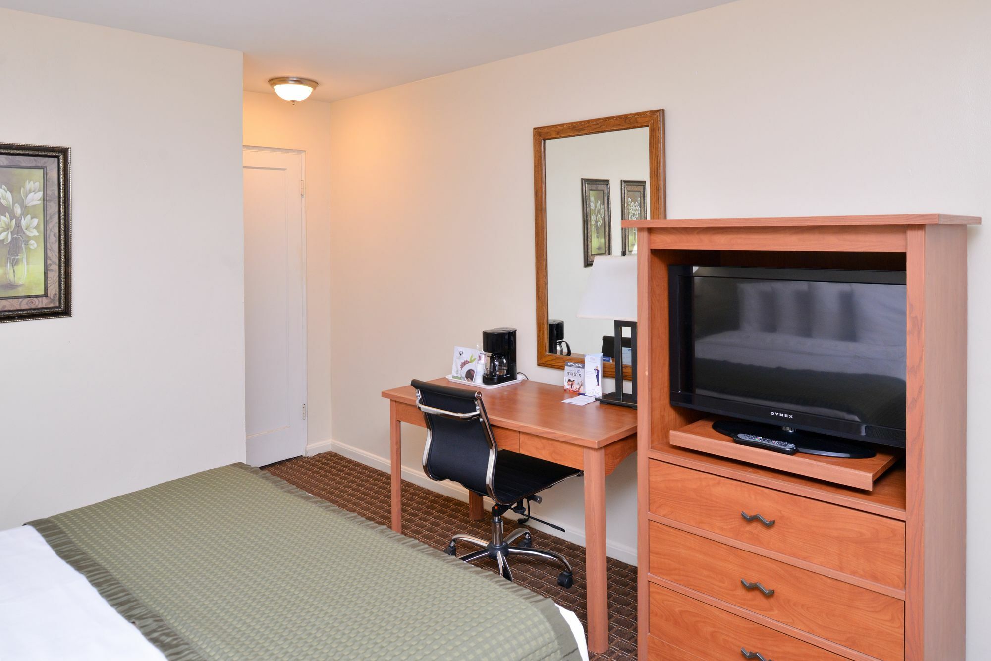 Travelodge By Wyndham Eugene Downtown/University Of Oregon Экстерьер фото