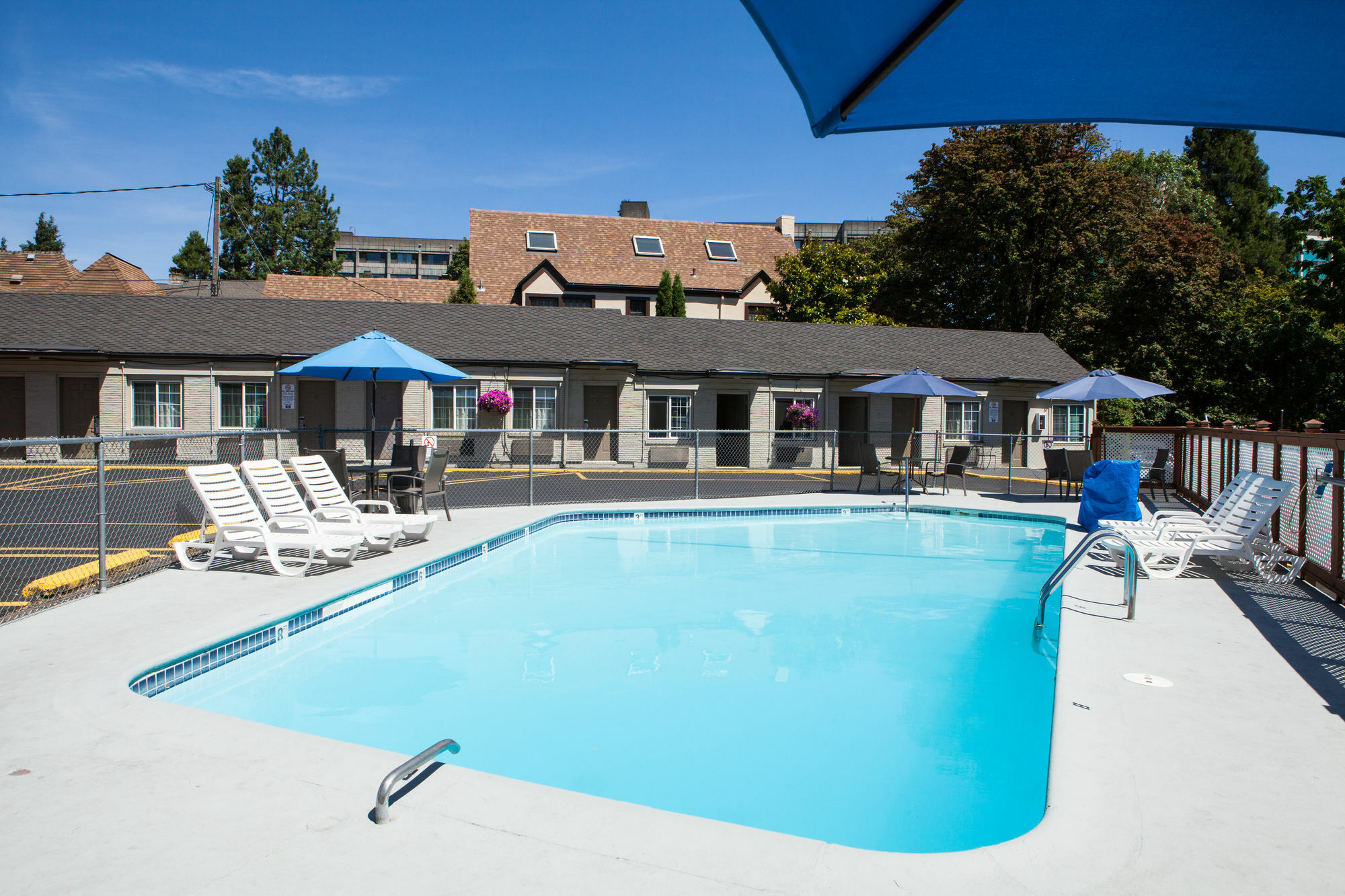 Travelodge By Wyndham Eugene Downtown/University Of Oregon Экстерьер фото