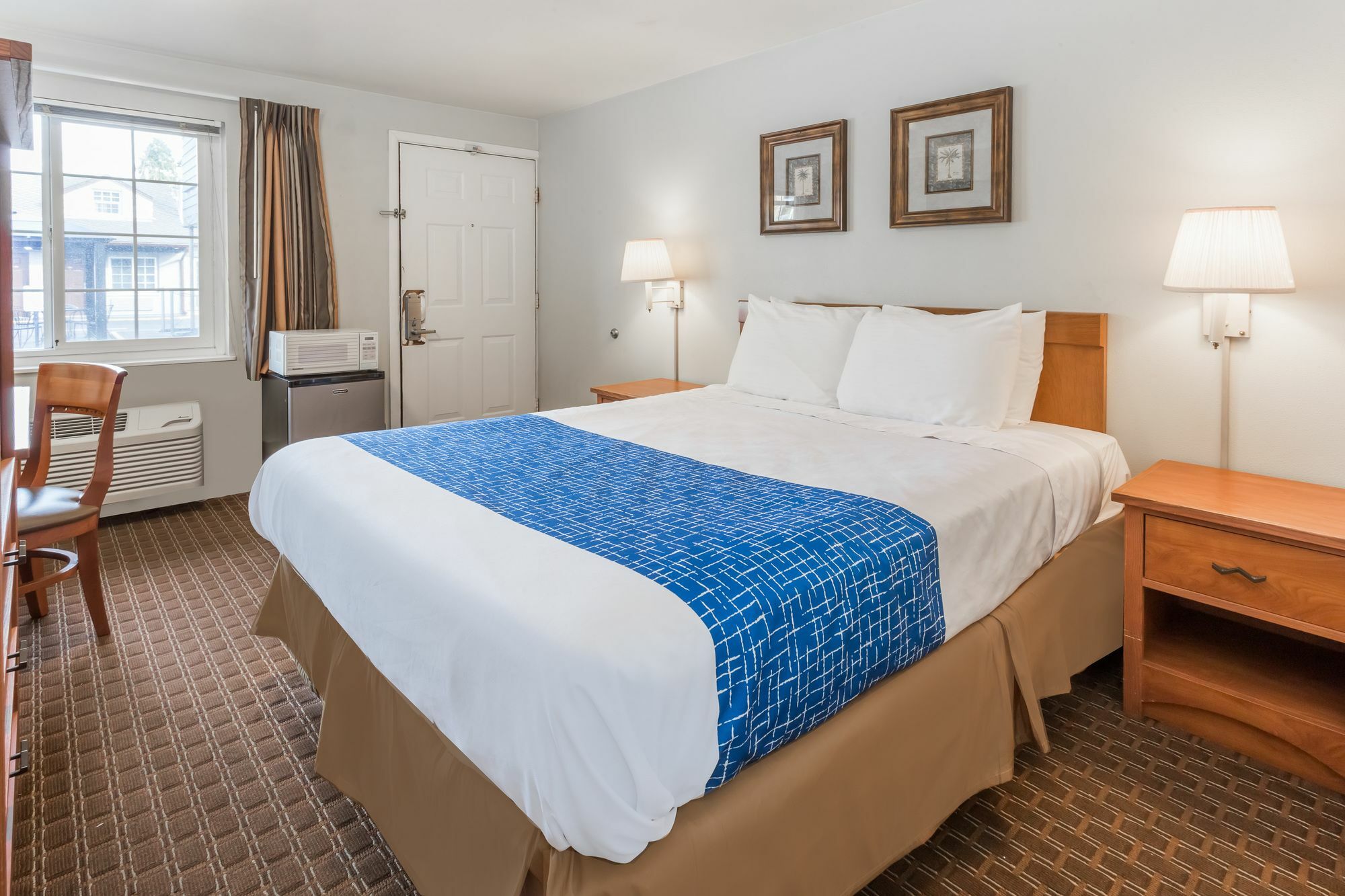 Travelodge By Wyndham Eugene Downtown/University Of Oregon Экстерьер фото