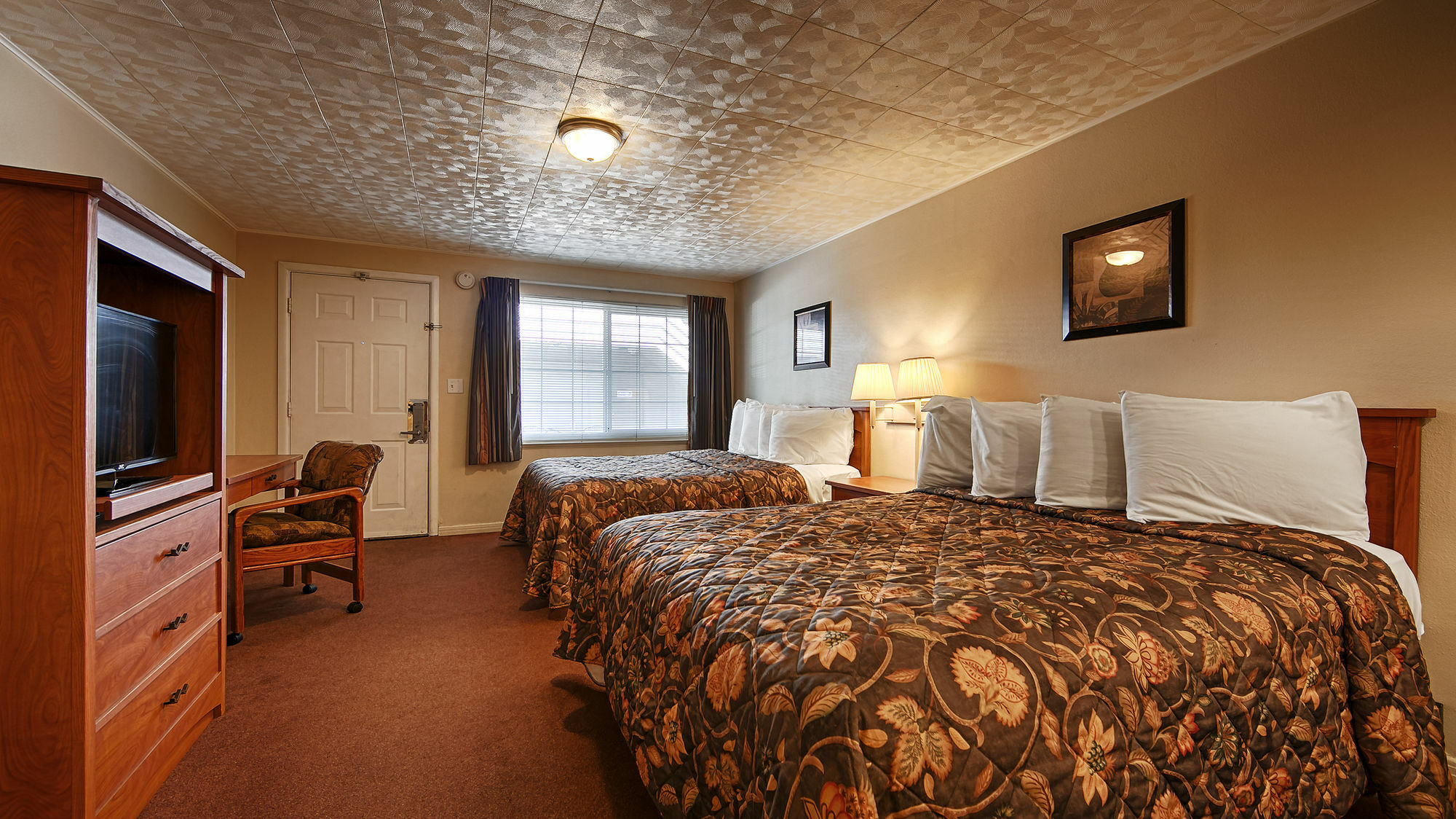 Travelodge By Wyndham Eugene Downtown/University Of Oregon Экстерьер фото